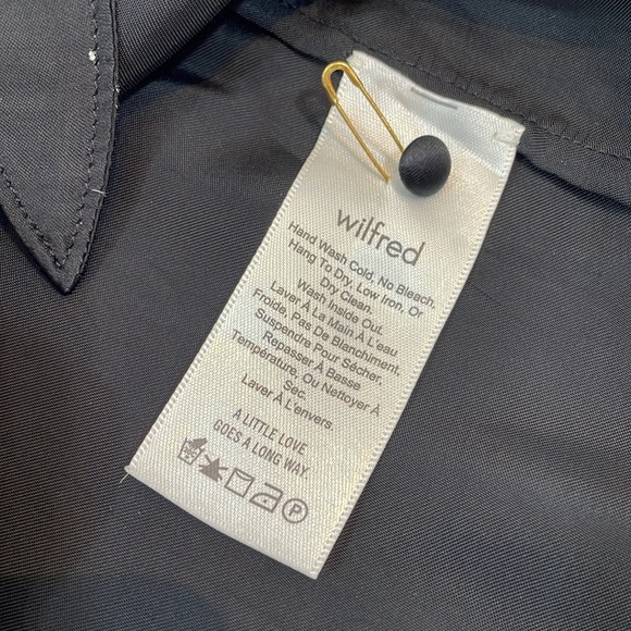 Wilfred Aritzia Blouse Top Shirt M Black Silky Cupro Fabric Sustainable Vegan. - Picture 8 of 12